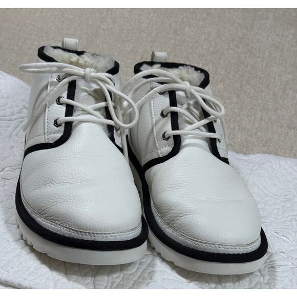 UGG Men 11 White Neumel Leather Wool Blend Lined Lace Up Chukka Boot Casual Wear main image 2